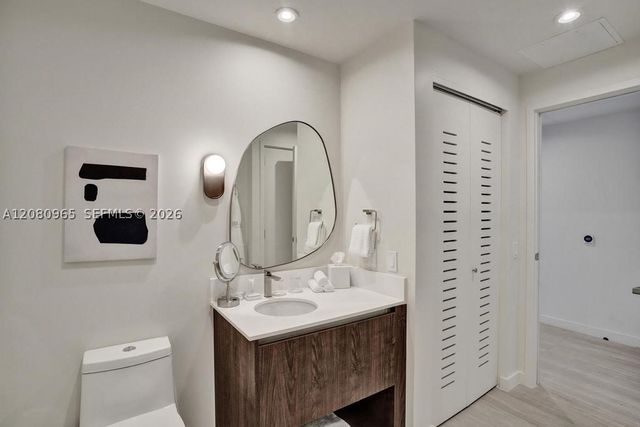1611 SW 2nd Ave 402, Miami, FL 33129