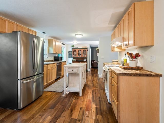 6 Berkley Rd, Milford, MA 01757