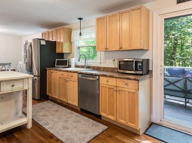 6 Berkley Rd, Milford, MA 01757