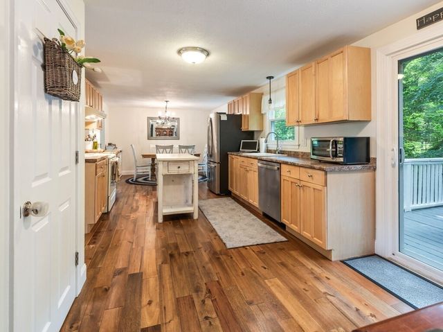 6 Berkley Rd, Milford, MA 01757