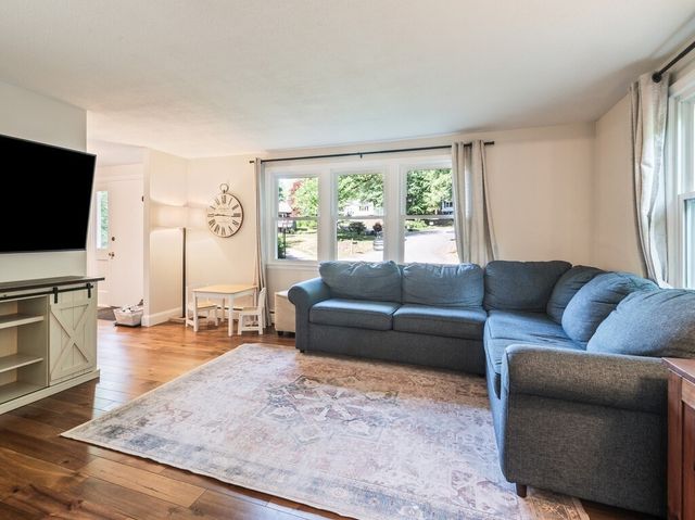 6 Berkley Rd, Milford, MA 01757