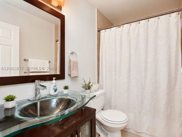 5200 NW 31st Ave 153, Fort Lauderdale, FL 33309