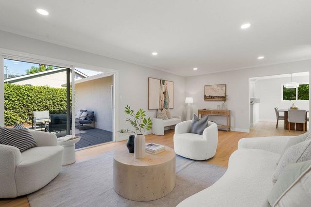 117 Hollycrest Drive, Los Gatos, CA 95032