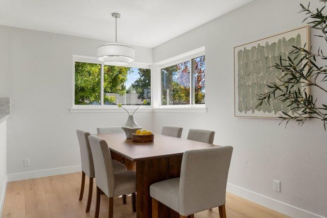 117 Hollycrest Drive, Los Gatos, CA 95032