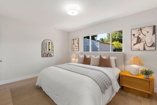 117 Hollycrest Drive, Los Gatos, CA 95032