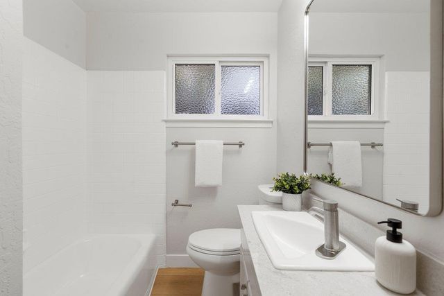 117 Hollycrest Drive, Los Gatos, CA 95032