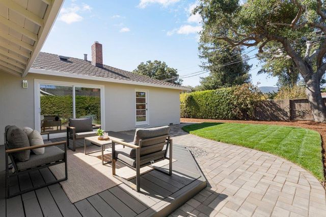 117 Hollycrest Drive, Los Gatos, CA 95032
