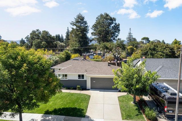 117 Hollycrest Drive, Los Gatos, CA 95032