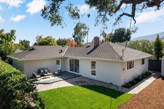 117 Hollycrest Drive, Los Gatos, CA 95032