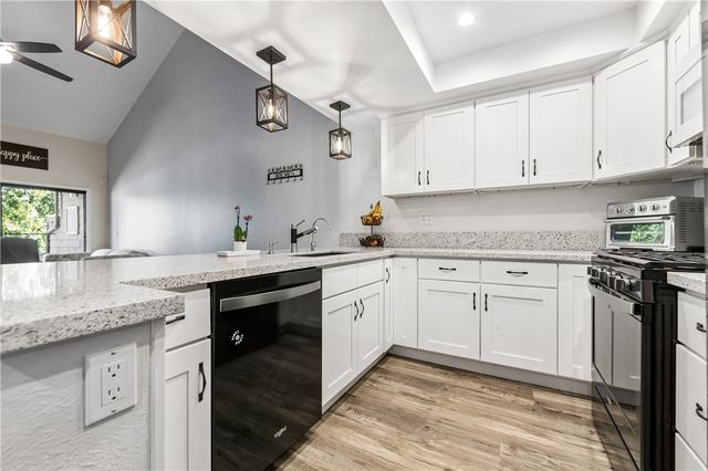 2775 Pine Creek, Fullerton, CA 92835