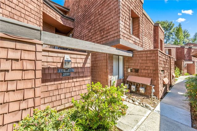 2775 Pine Creek, Fullerton, CA 92835