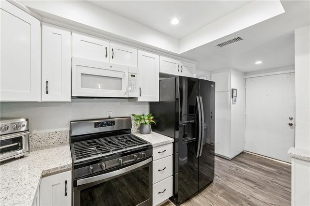 2775 Pine Creek, Fullerton, CA 92835