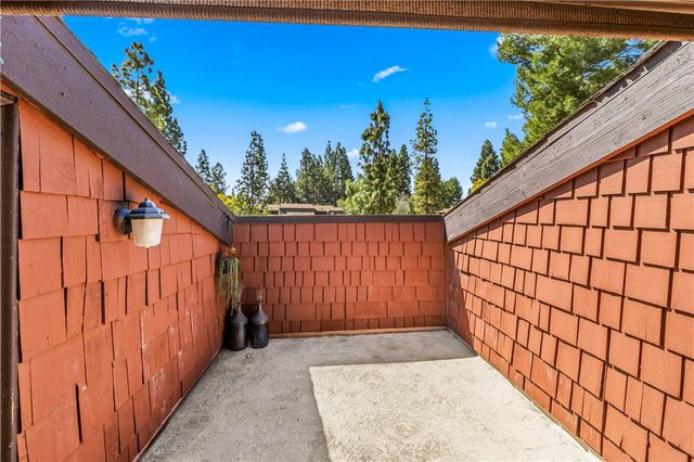 2775 Pine Creek, Fullerton, CA 92835