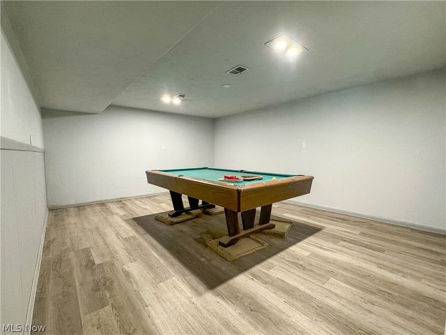 1050 Park Circle, Girard, OH 44420