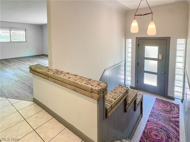 1050 Park Circle, Girard, OH 44420