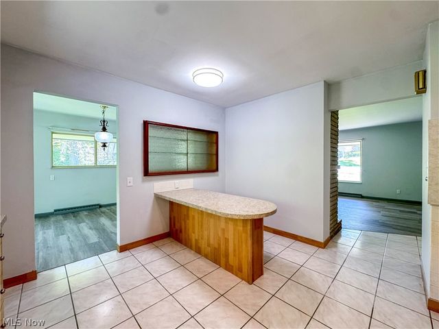 1050 Park Circle, Girard, OH 44420
