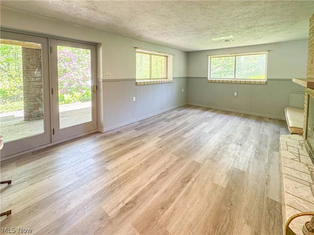 1050 Park Circle, Girard, OH 44420