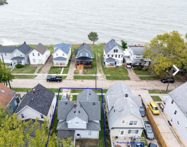 742 Lakeside Avenue, Lorain, OH 44052