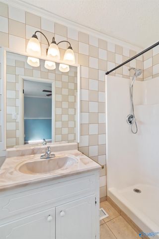 1008 Vicksburg Lane SE, Huntsville, AL 35803