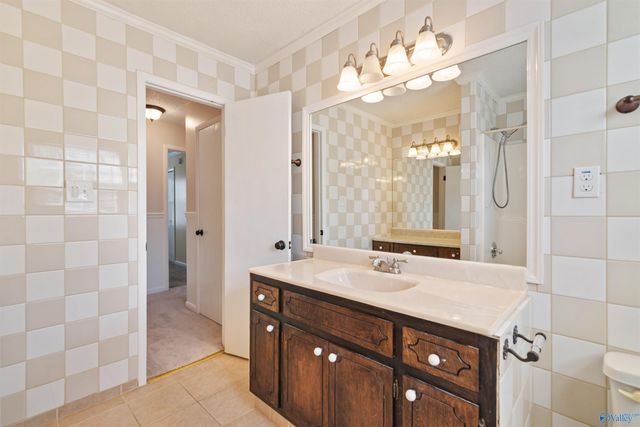 1008 Vicksburg Lane SE, Huntsville, AL 35803