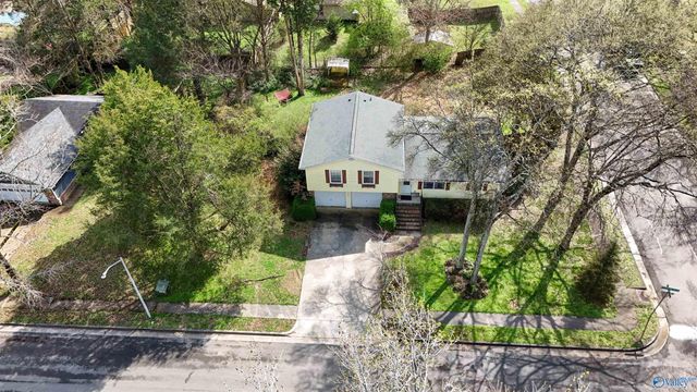 1008 Vicksburg Lane SE, Huntsville, AL 35803