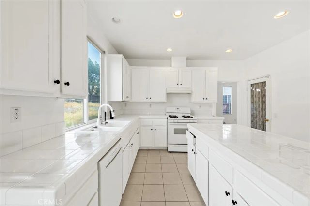 31824 Palm Vista Court, Menifee, CA 92584