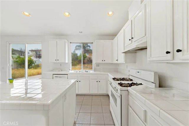 31824 Palm Vista Court, Menifee, CA 92584