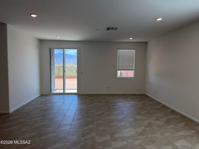 8231 S Charles Young Way, Vail, AZ 85641