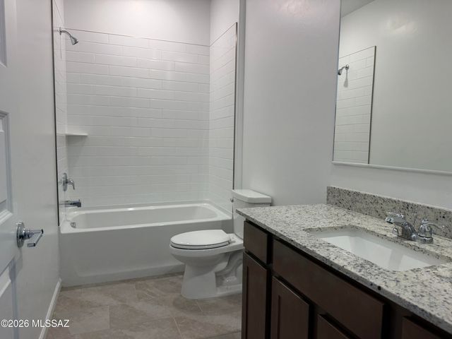 8231 S Charles Young Way, Vail, AZ 85641