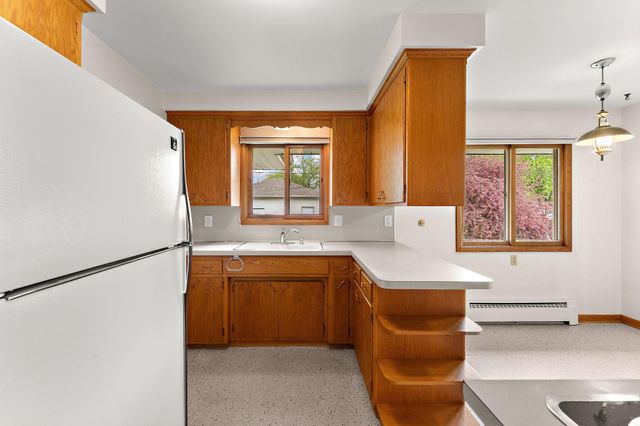 202 Ash Street W, South Saint Paul, MN 55075