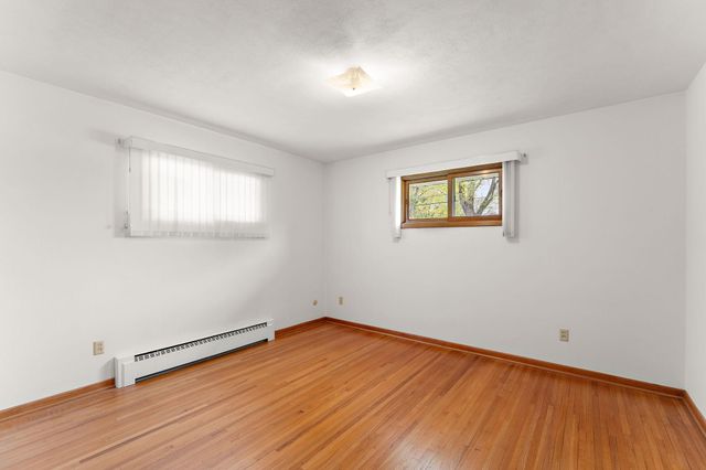 202 Ash Street W, South Saint Paul, MN 55075