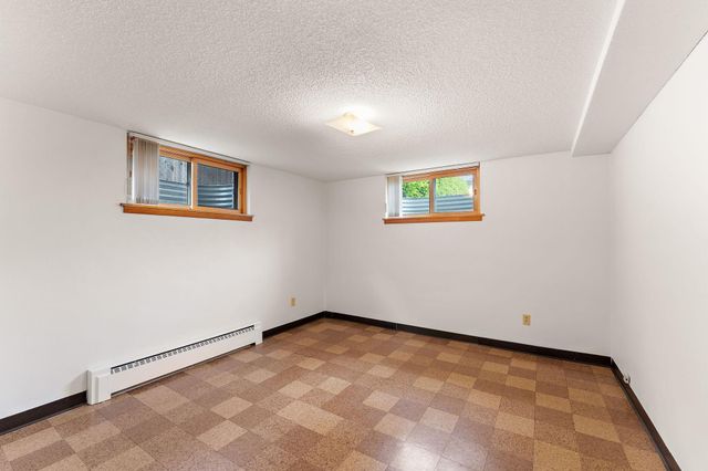202 Ash Street W, South Saint Paul, MN 55075