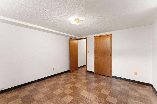 202 Ash Street W, South Saint Paul, MN 55075