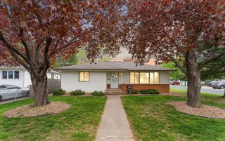 202 Ash Street W, South Saint Paul, MN 55075