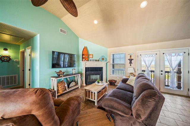 3190 Fm-2031, Matagorda, TX 77457