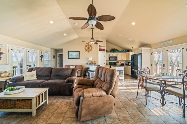 3190 Fm-2031, Matagorda, TX 77457