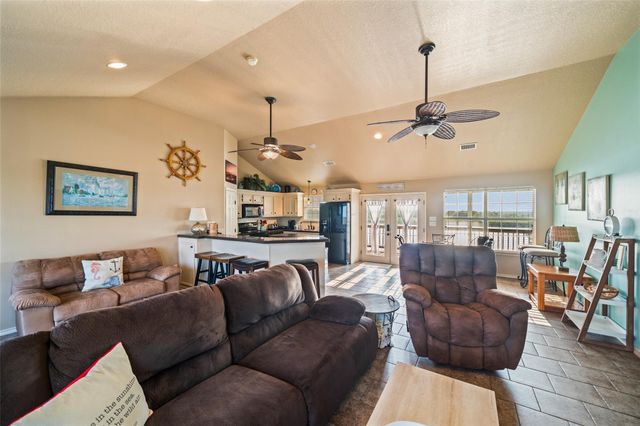 3190 Fm-2031, Matagorda, TX 77457