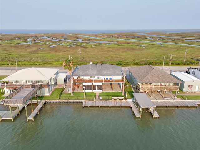 3190 Fm-2031, Matagorda, TX 77457