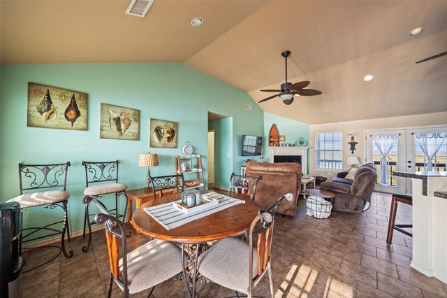 3190 Fm-2031, Matagorda, TX 77457