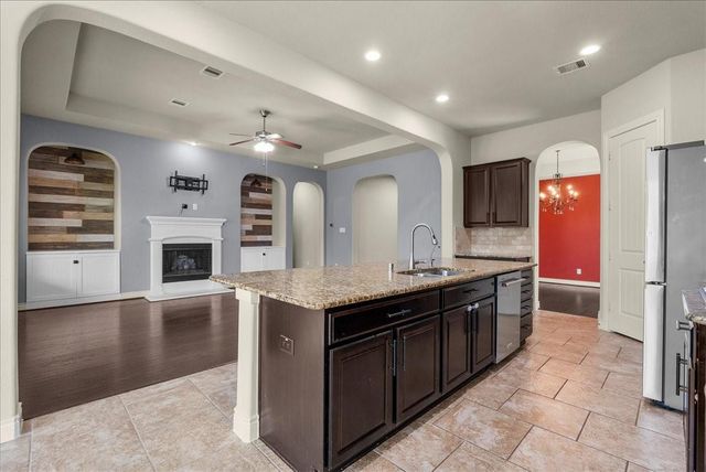 730 Marbrook Saddle Lane, League City, TX 77573