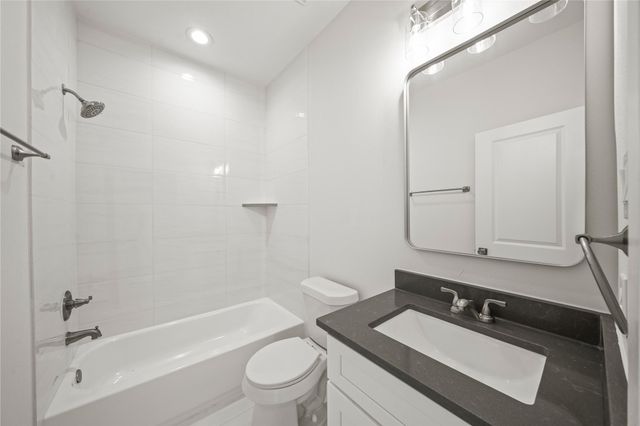 4007 New Orleans Street B, Houston, TX 77020