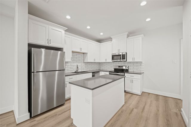 4007 New Orleans Street B, Houston, TX 77020