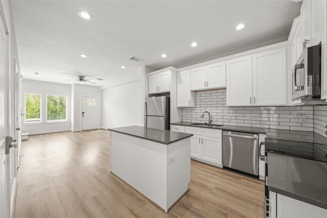 4007 New Orleans Street B, Houston, TX 77020