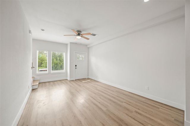 4007 New Orleans Street B, Houston, TX 77020