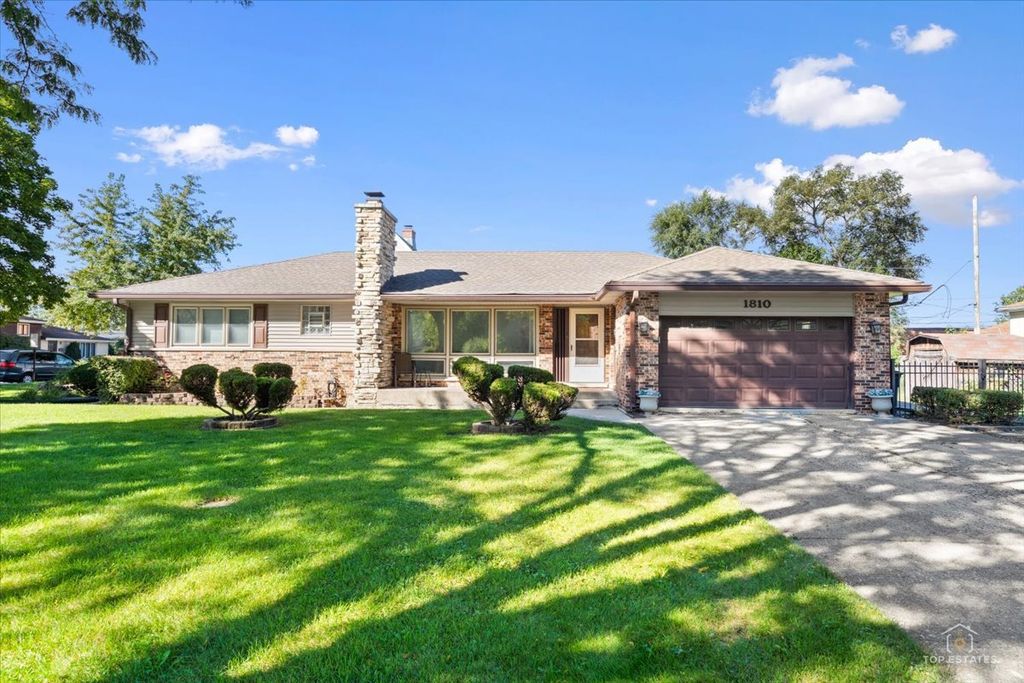1810 Pratt Avenue, Des Plaines, IL 60018 — exterior