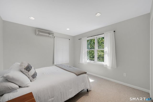 259 Wimbledon Gate North, Torrington, CT 06790