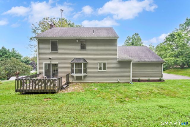 259 Wimbledon Gate North, Torrington, CT 06790