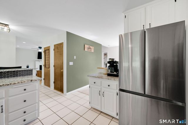 259 Wimbledon Gate North, Torrington, CT 06790