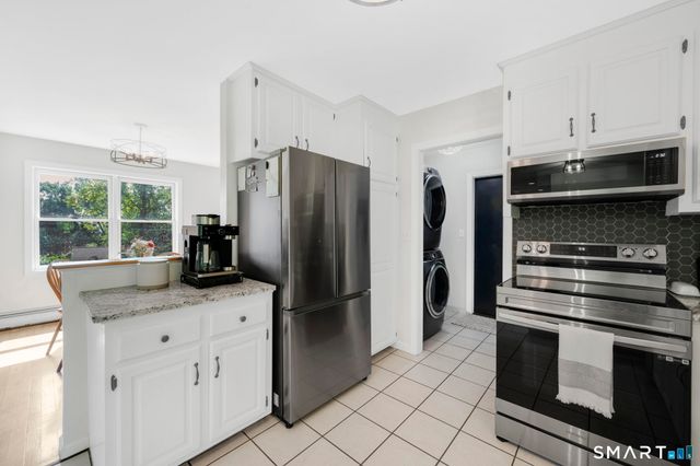 259 Wimbledon Gate North, Torrington, CT 06790