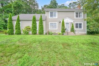 259 Wimbledon Gate North, Torrington, CT 06790